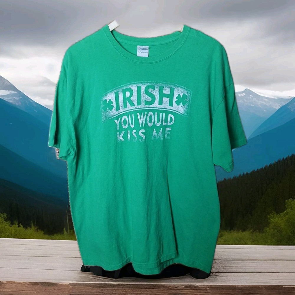 Vintage Gildan Irish Kiss Me Green T-Shirt Men's XL